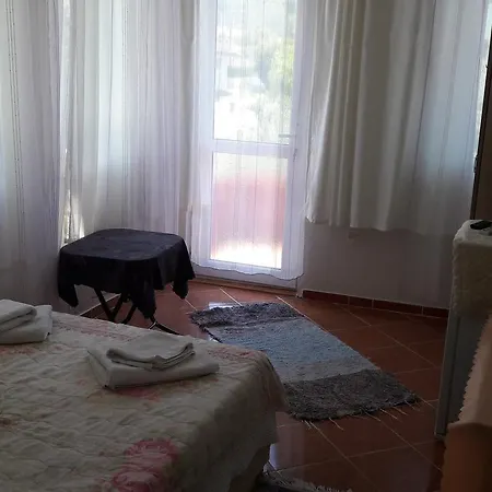 Tjs Hotel